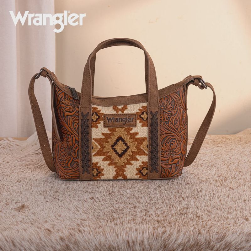 WG226-8605 WRANGLER TOOLED AZTEC PATTERN PRINT TOTE/CROSSBODY - BROWN