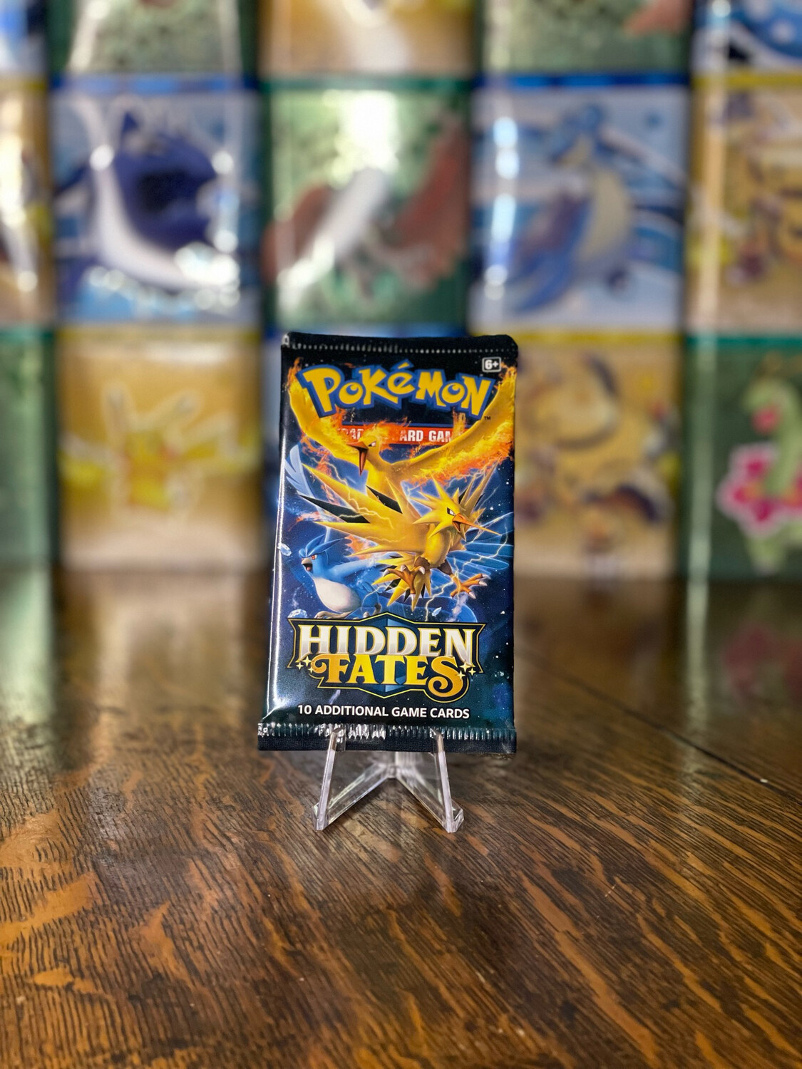 Hidden Fates - Booster Pack