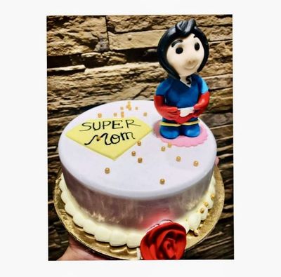 Super Woman cake