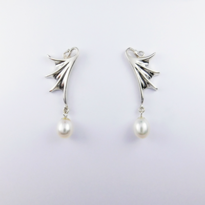 Flutterby Stud Earrings with Pearl Drops