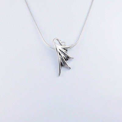 Flutterby Pendant Small