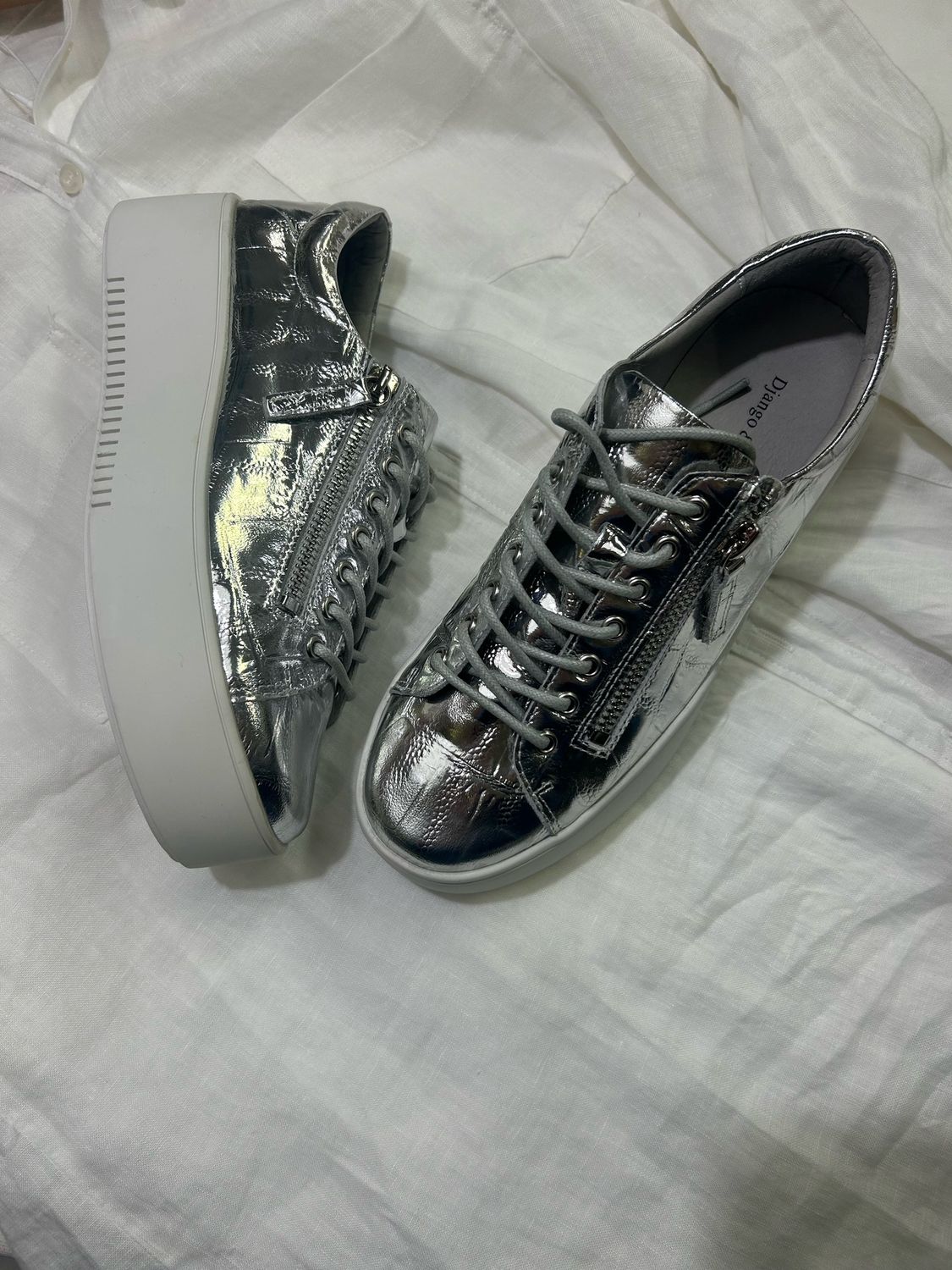 WOLFIE CROC LEATHER SNEAKERS - SILVER &amp; WHITE
