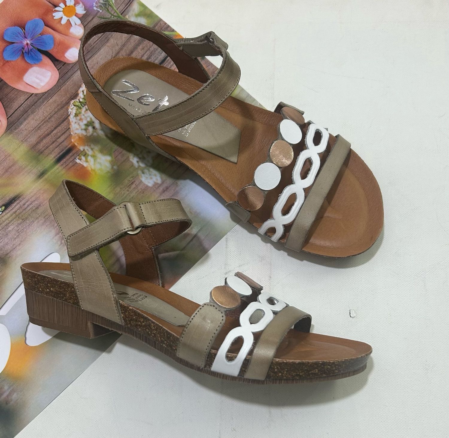 IDALIA LEATHER SANDALS - TAUPE