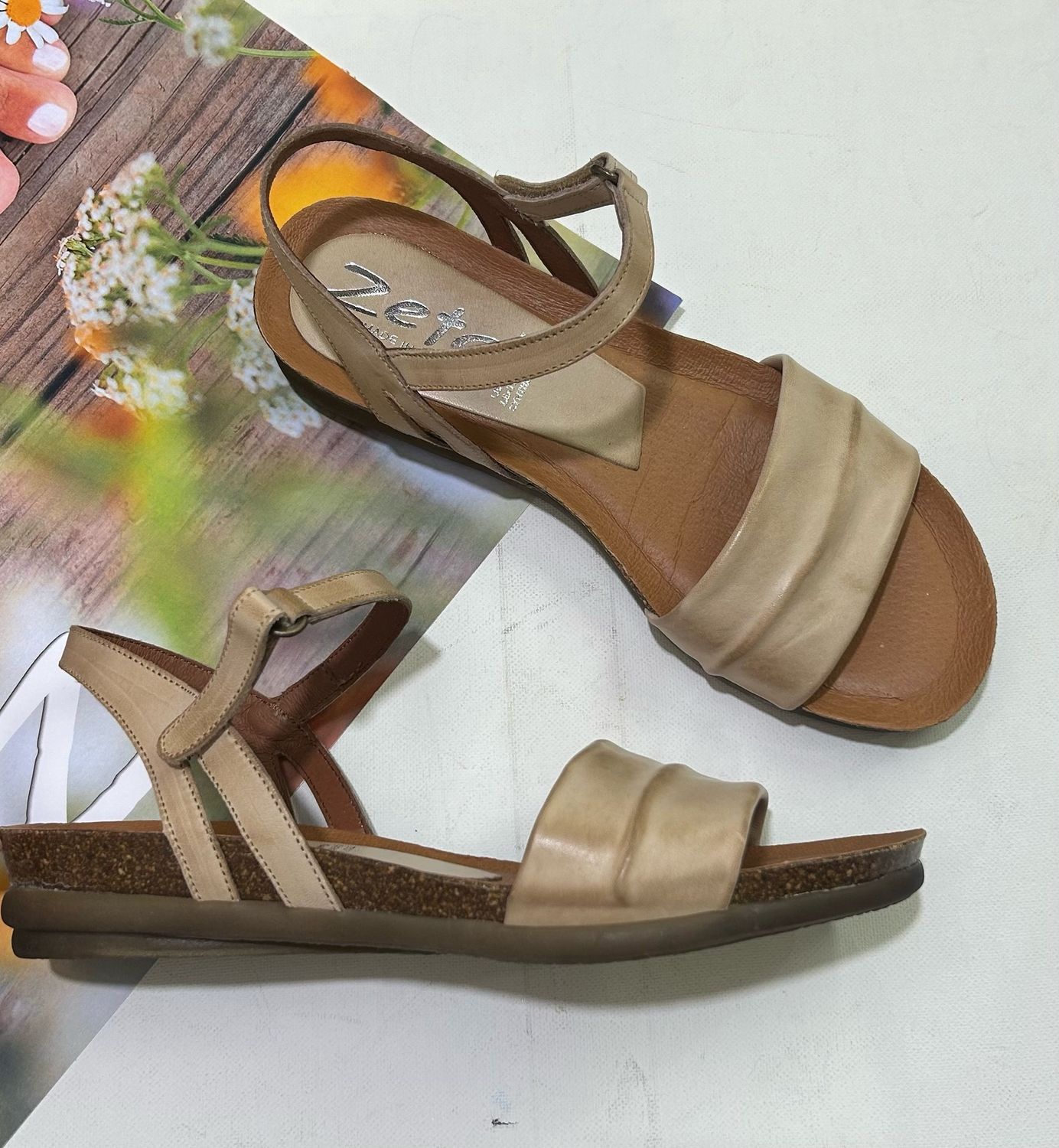 REBA LEATHER SANDALS - BEIGE