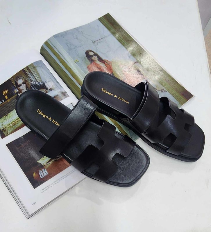 NODETTE LEATHER SLIDES - BLK