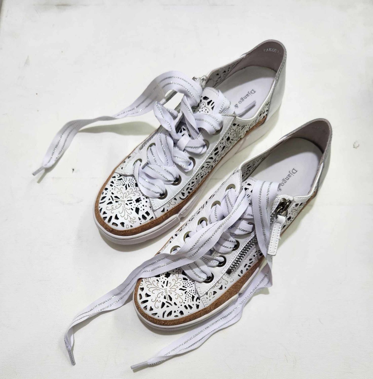TOKODA LEATHER SNEAKERS -  WH/SILVER