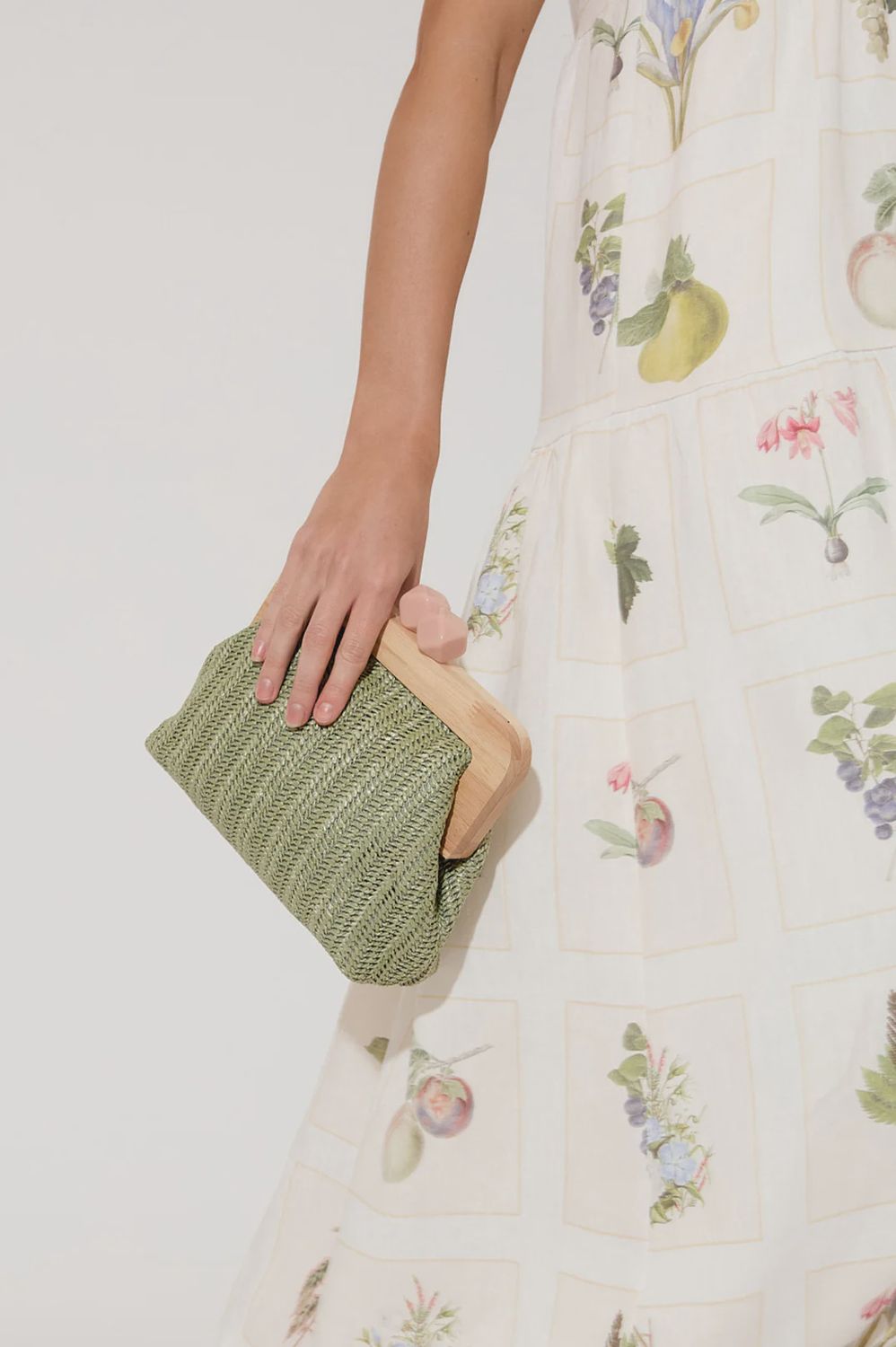 PEACHY WOVEN TIMBER FRAME CLUTCH - KHAKI