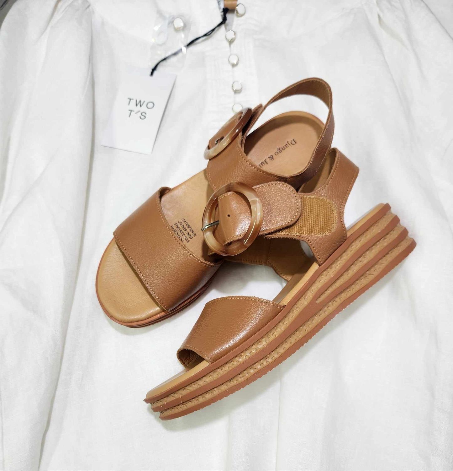 CUBBIE LEATHER WEDGES - TAN