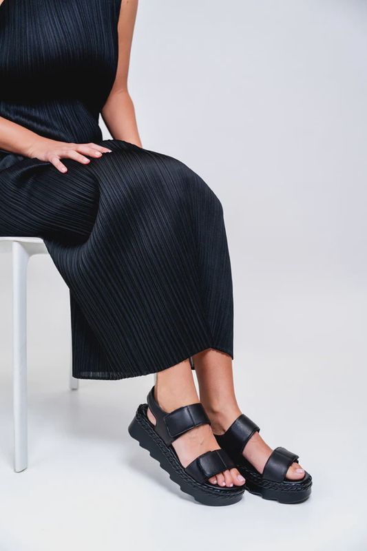SECRET SANDLE - BLACK