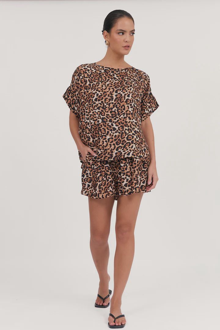 GRETA SHORT SLEEVE BLOUSE - LEOPARD