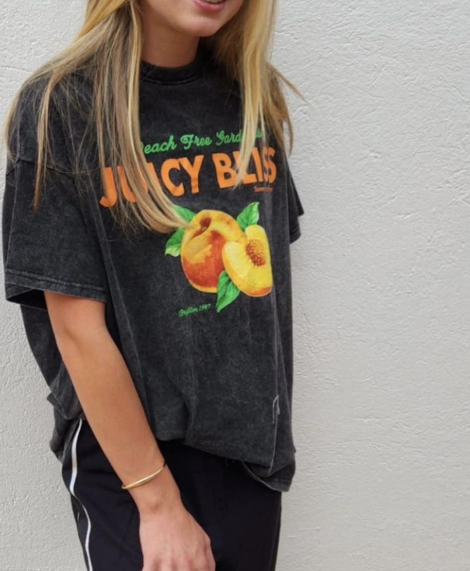 JUICY BLISS TEE - BLK WASH