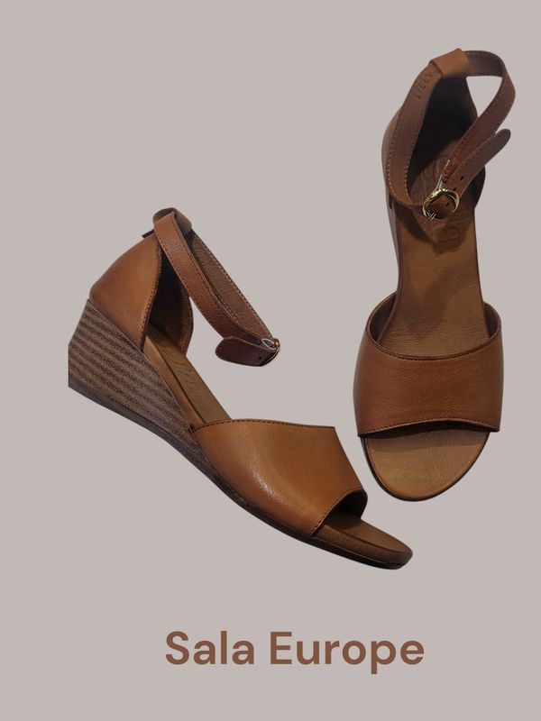 LILLY HEEL - TAN