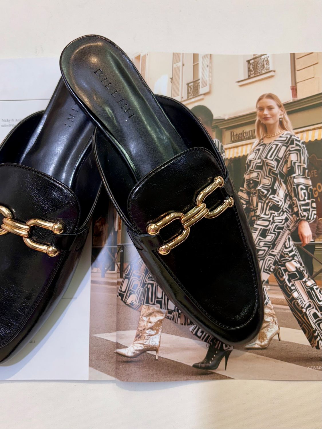 ENZA FLAT - BLACK SHINE