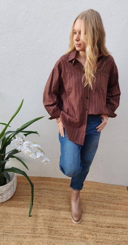ALLYSE LINEN SHIRT - CHOC
