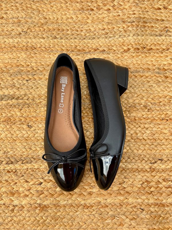 JENNY LEATHER FLAT - BLACK