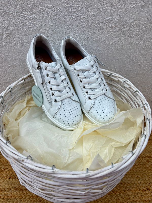 KIKI LEATHER SNEAKER - WHITE