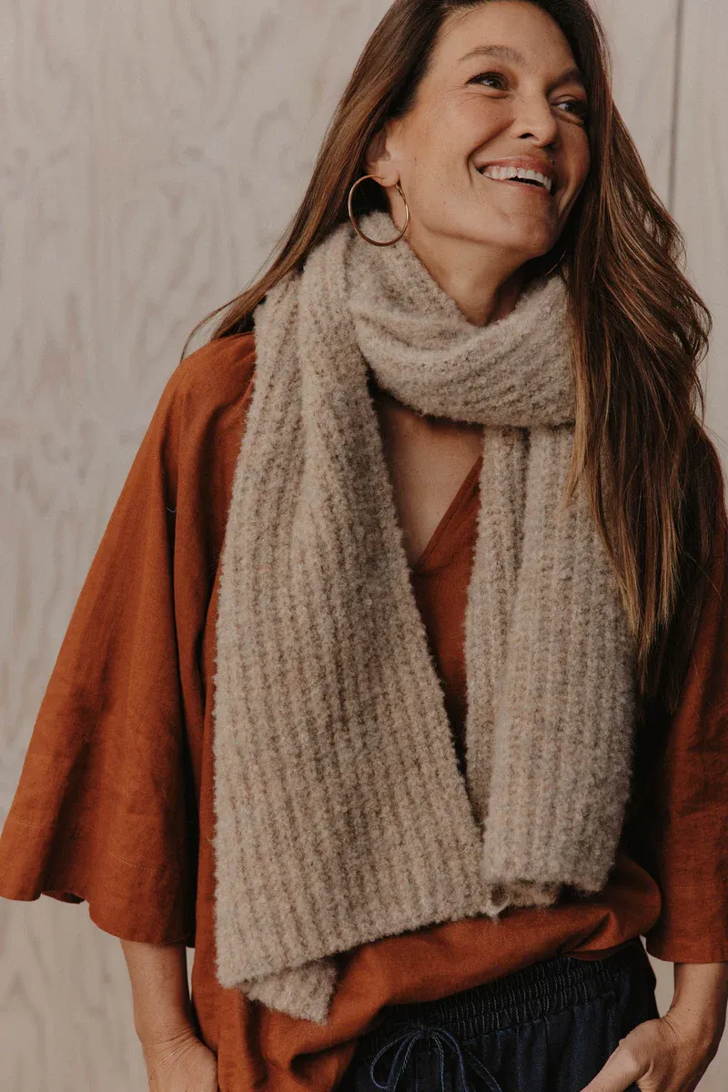 NAVIVA SCARF