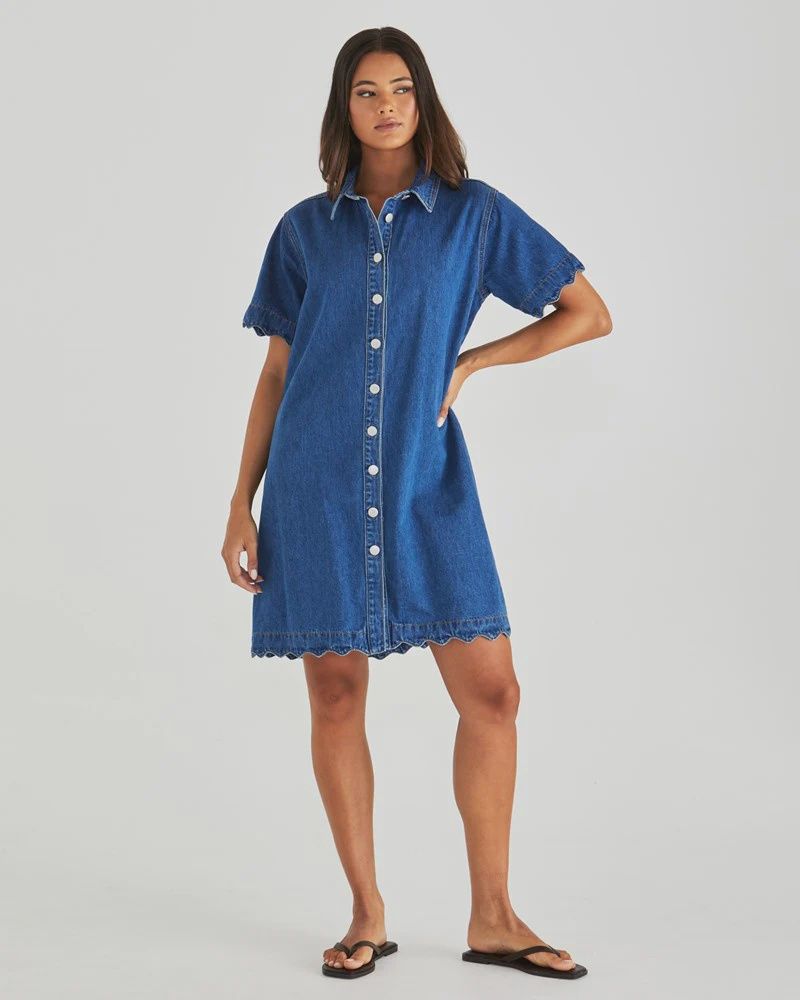 VALE SCALLOPED DENIM DRESS - MID BLUE WASH