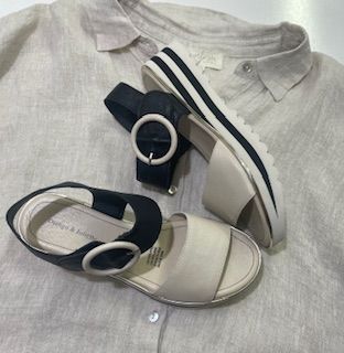 HARLOWS LEATHER SANDLE - MILK/BLK