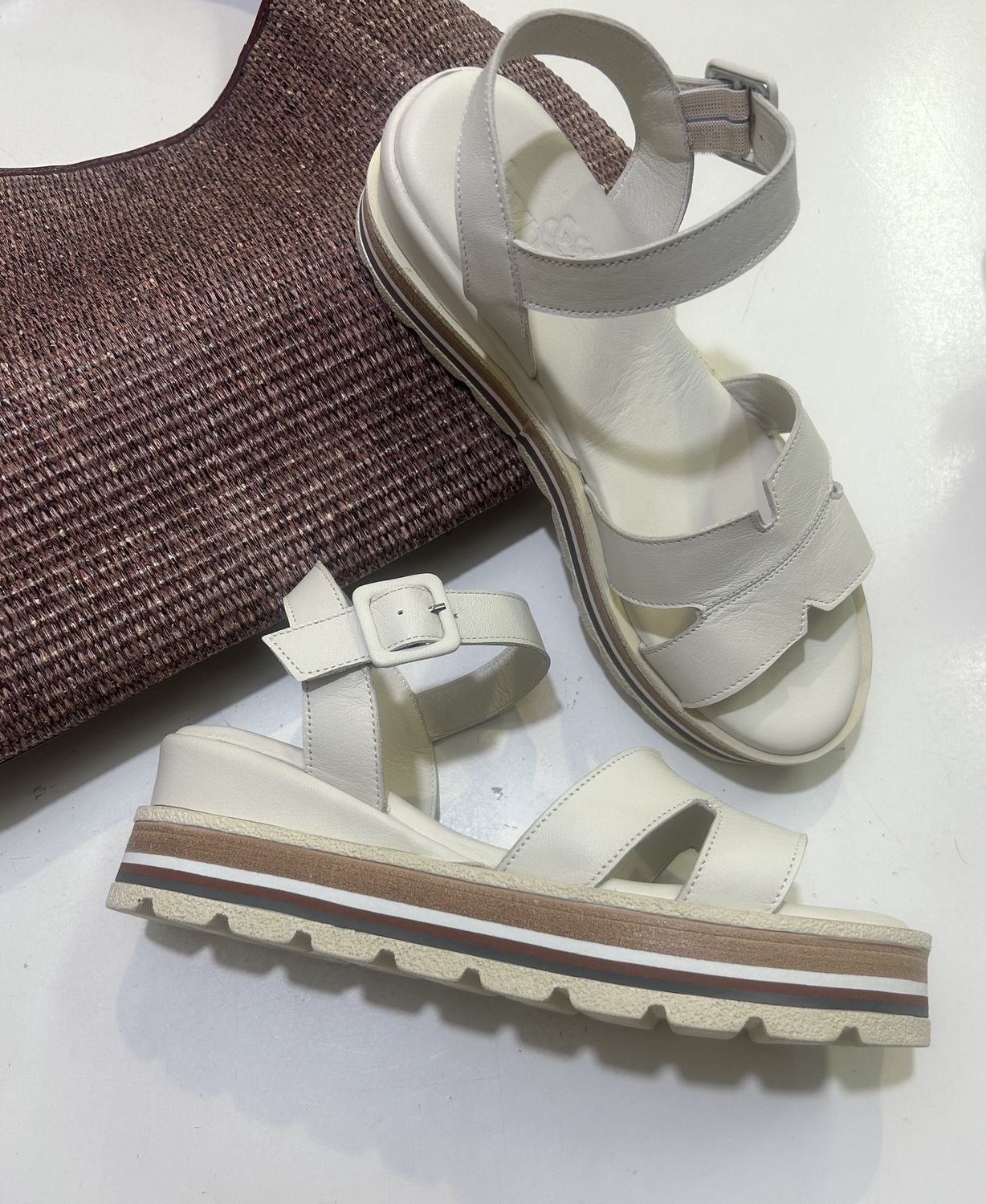 NATTY LEATHER SANDALS - CREAM