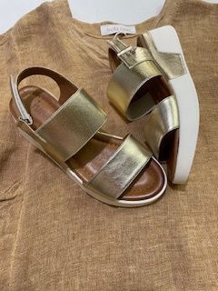 CASINO LEATHER SANDAL - GOLD