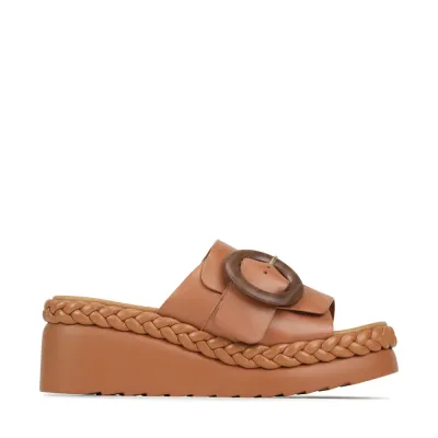 WOMEN'S SHOES