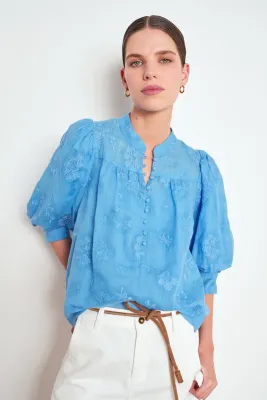 WOMEN'S CLOTHING