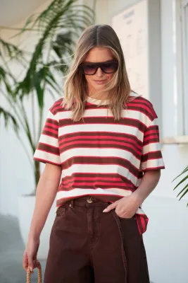 WOMEN'S CLOTHING