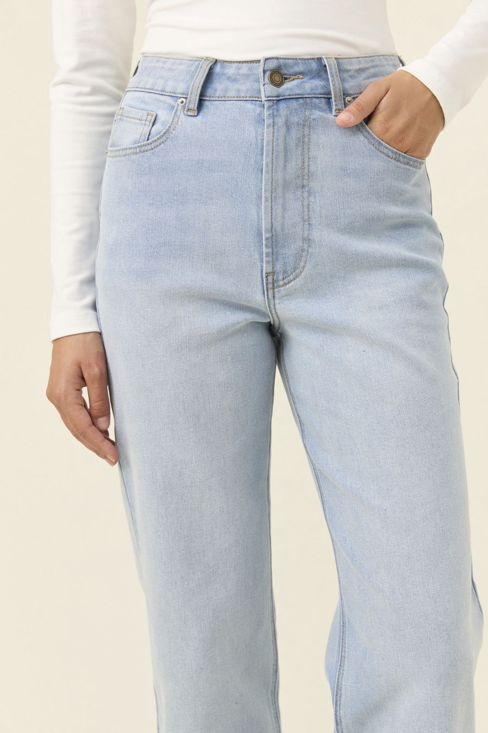 SCARLETT JEAN - CANVAS