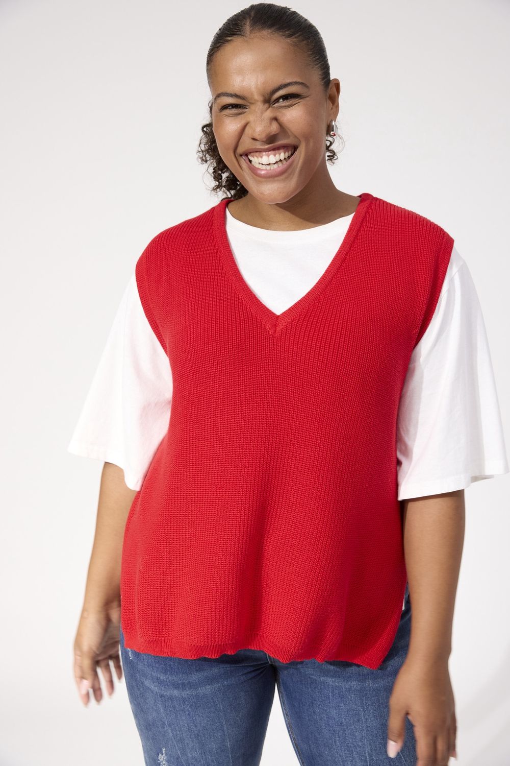 ALASKA KNIT VEST - RED
