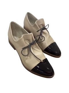 KOTTY PATENT FLAT - CHOC/CAMEL