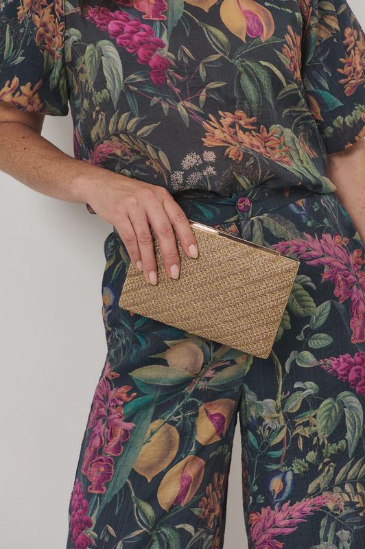 WEAVE STRUCTURED CLUTCH - CHOC &amp; GOLD