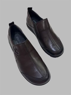 CHARLOTTE LEATHER FLAT - BROWN