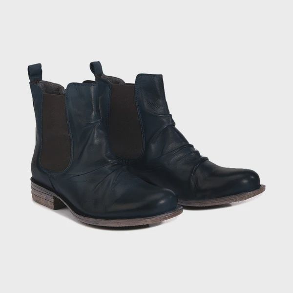 WILLOW LEATHER BOOT - NAVY