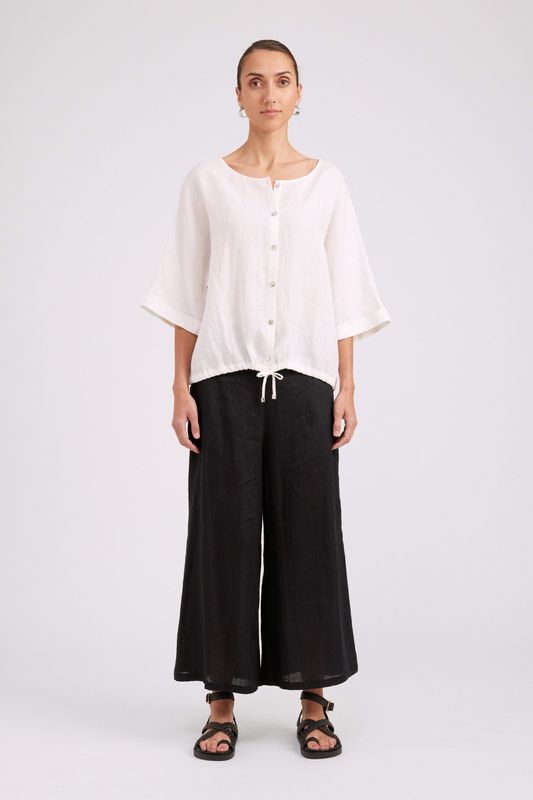 STUDIO BUTTON TOP - WHT