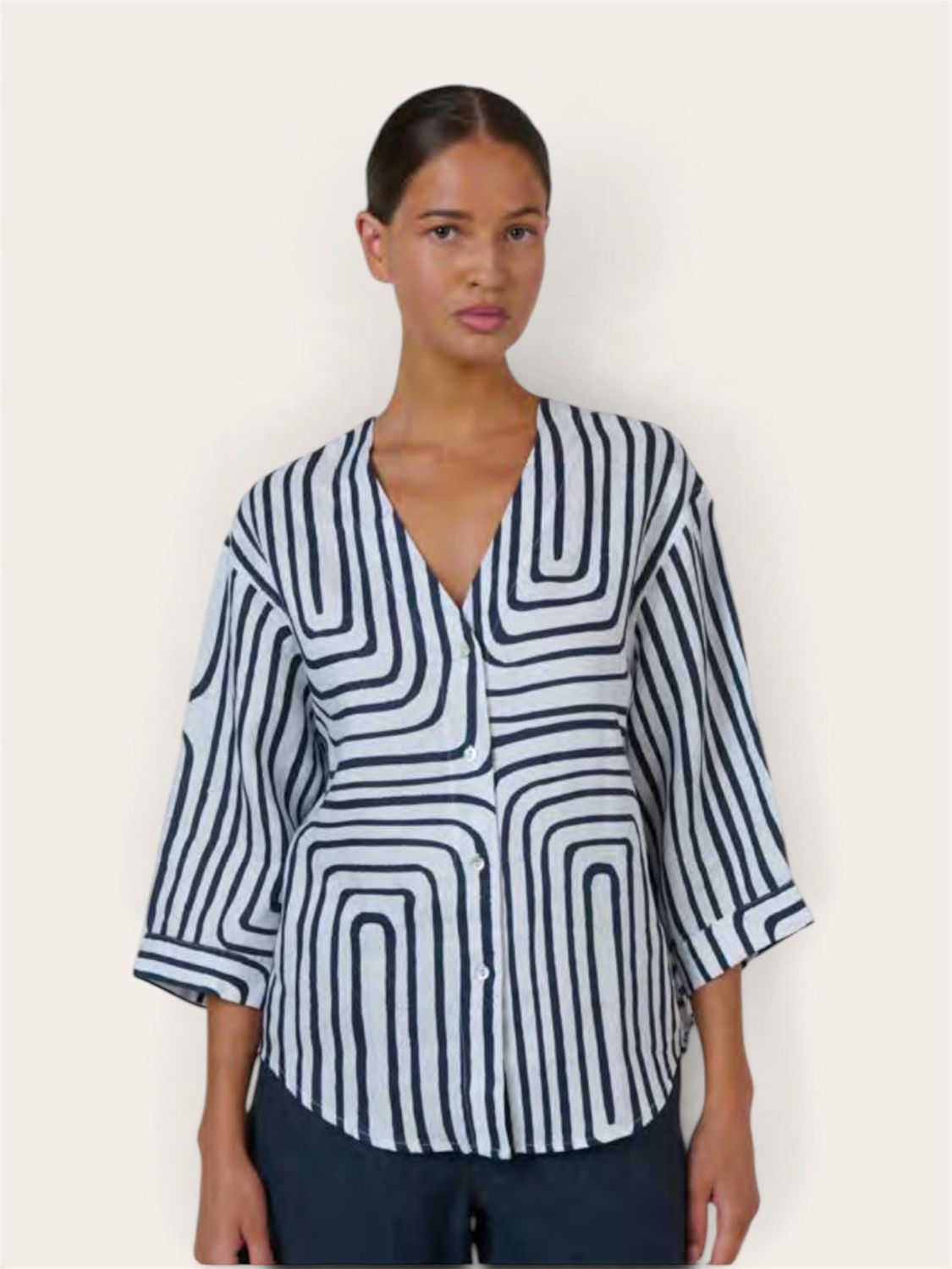 NATURALS KATIE WOMEN'S LINEN SHIRT - MAZE NAVY/WHITE
