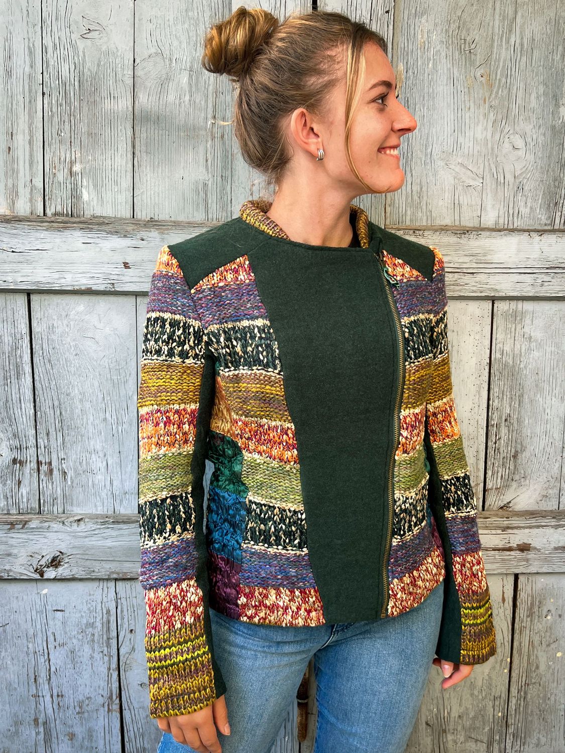 Strickjacke mit schrägem Reißverschluss