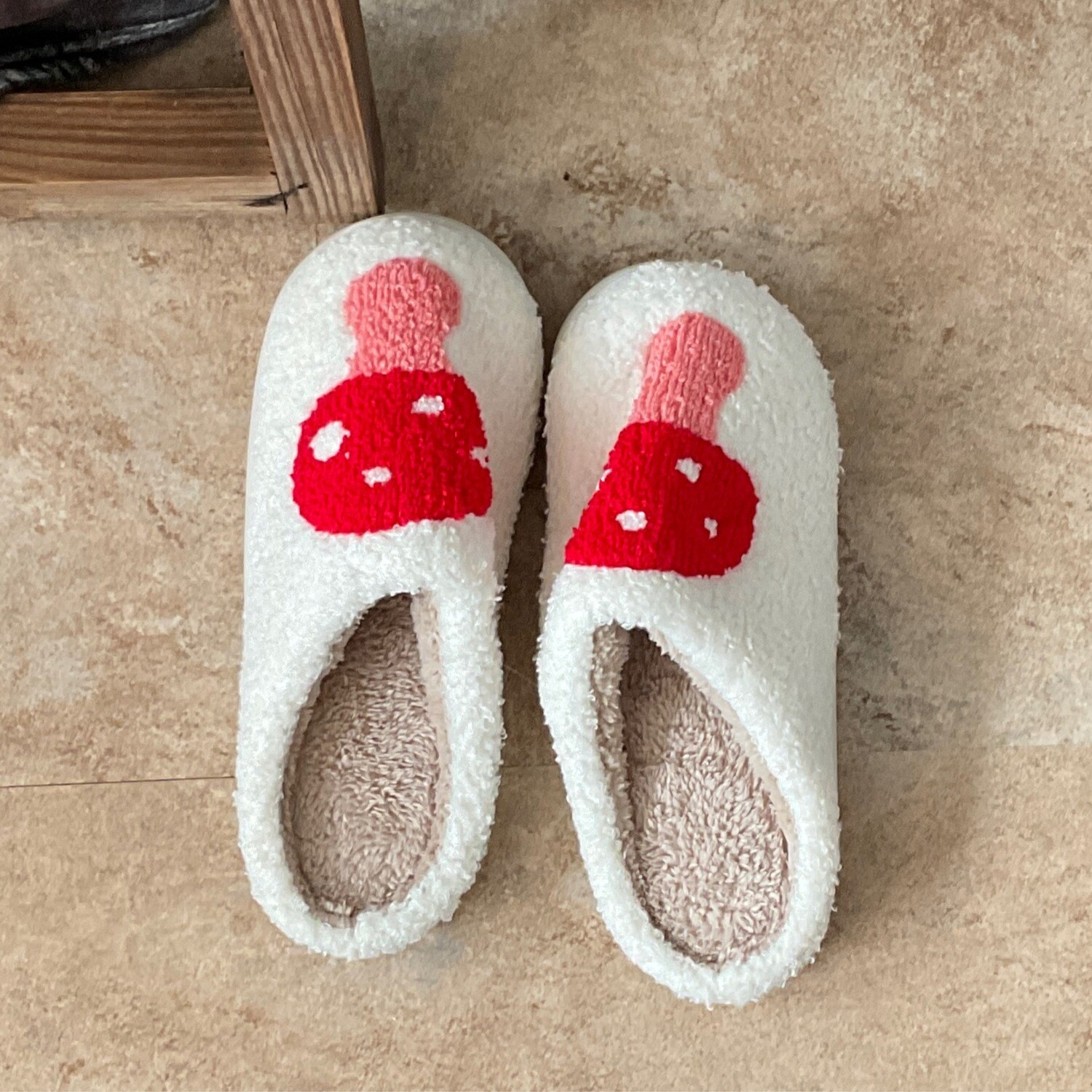 White mushroom slippers