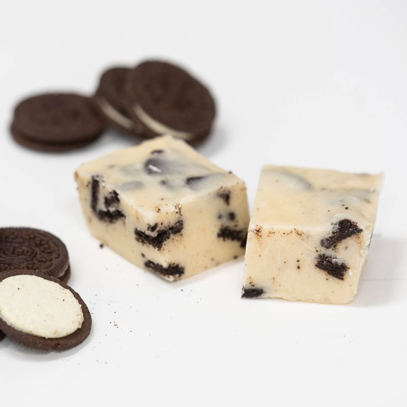 Cookies &amp; Cream Fudge (1/2 lb Package)