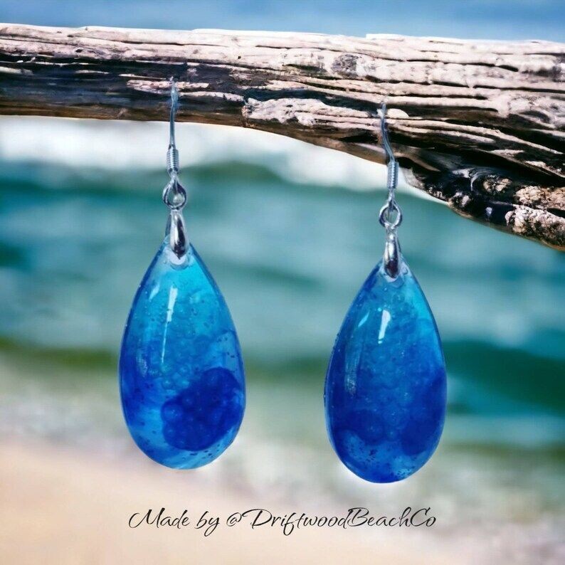 A drop in the Ocean Earrings