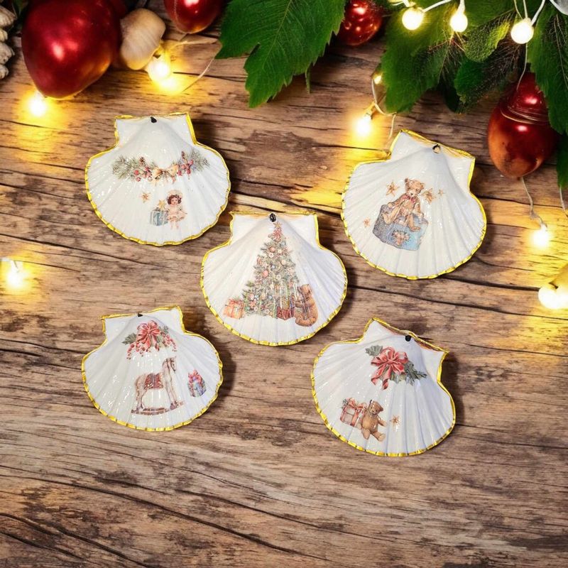Vintage Style Christmas Nibbles/Nut Dish