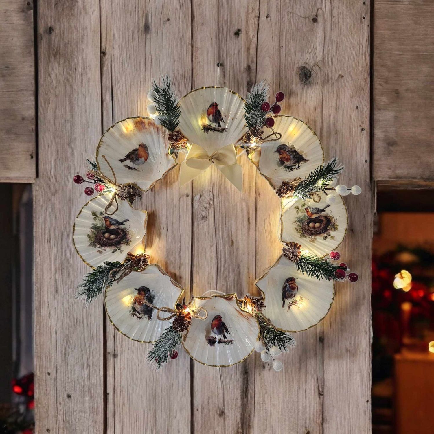 14" Scallop Shell Christmas Wreath with Robins
