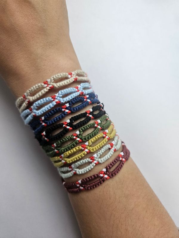 Handmade festive candy cane chain friendship bracelet