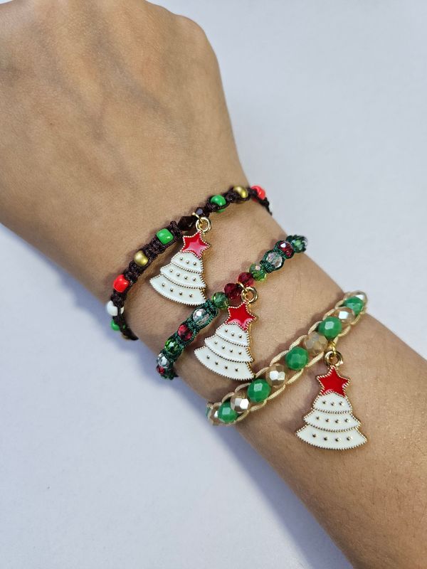Handmade festive Christmas tree Christmas eve wish bracelet