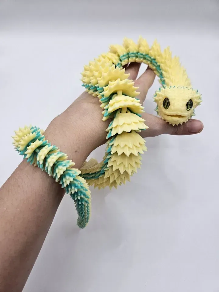 3D printed articulated python, Flexi desktop figure