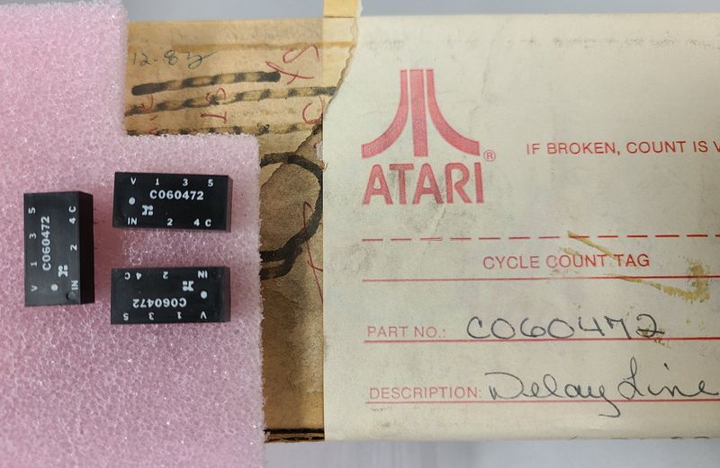 Atari CO60472 Delay Line Chip - XL, NOS