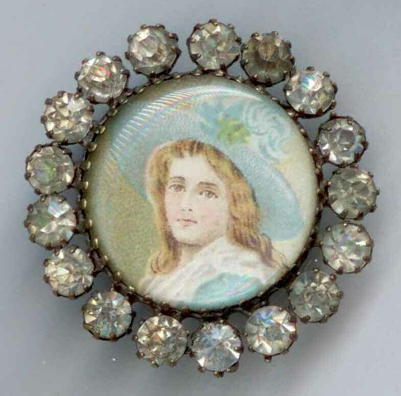 Head, Under Glass, Set in Metal