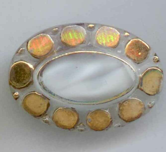 Oval Moonglow, Medium