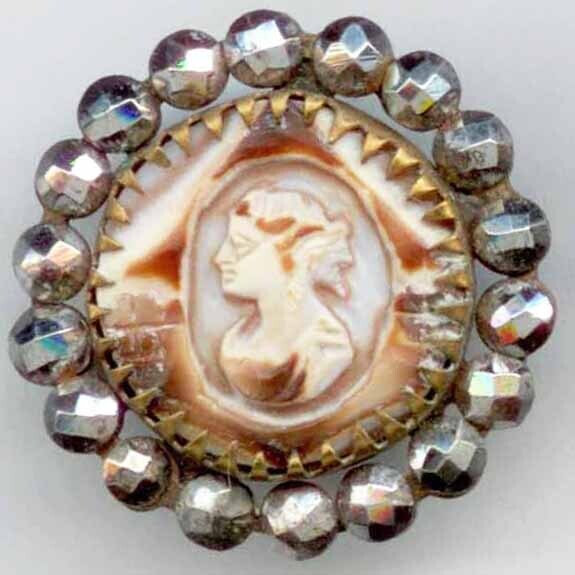 Cowrie Shell Carved Head