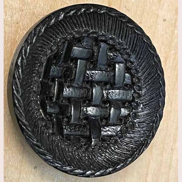 Woven Leather set in Plastic